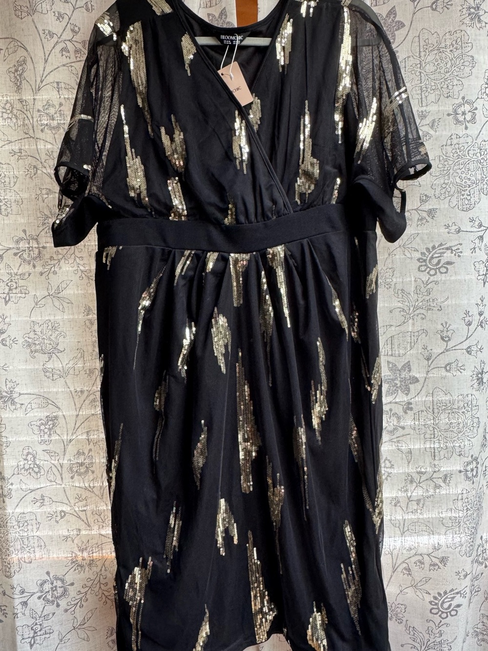 NWT - Black/gold Bloomchic Dress - Size 14/16 - Picture 8 of 8